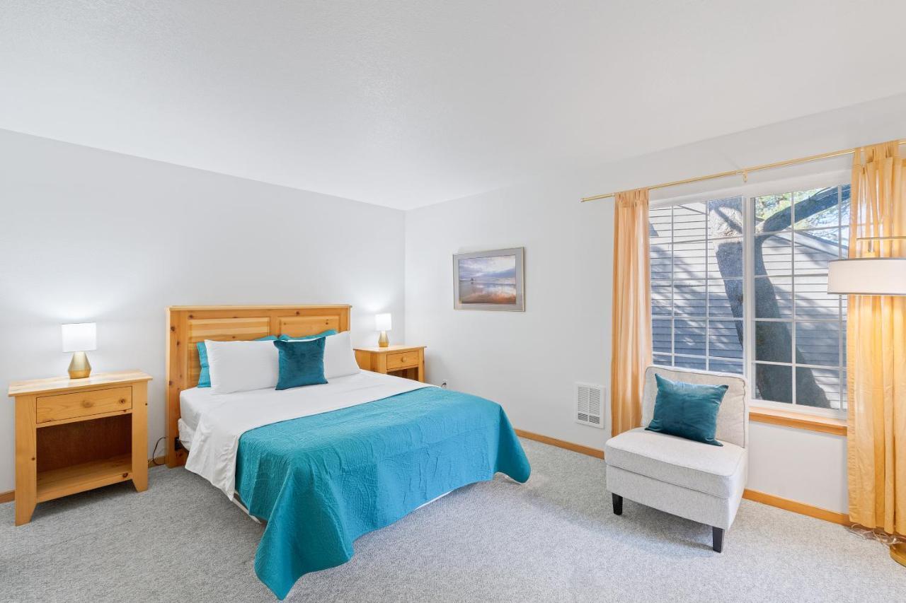 Cannon Beach Vibes, Steps To The Beach,Wifi,3 Full Bedroom En Suites With 3 Fireplaces,Near Downtown Luaran gambar