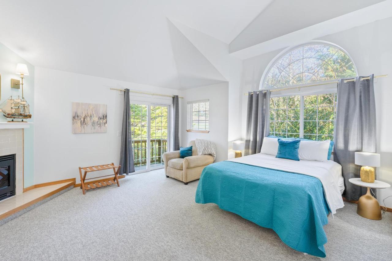 Cannon Beach Vibes, Steps To The Beach,Wifi,3 Full Bedroom En Suites With 3 Fireplaces,Near Downtown Luaran gambar