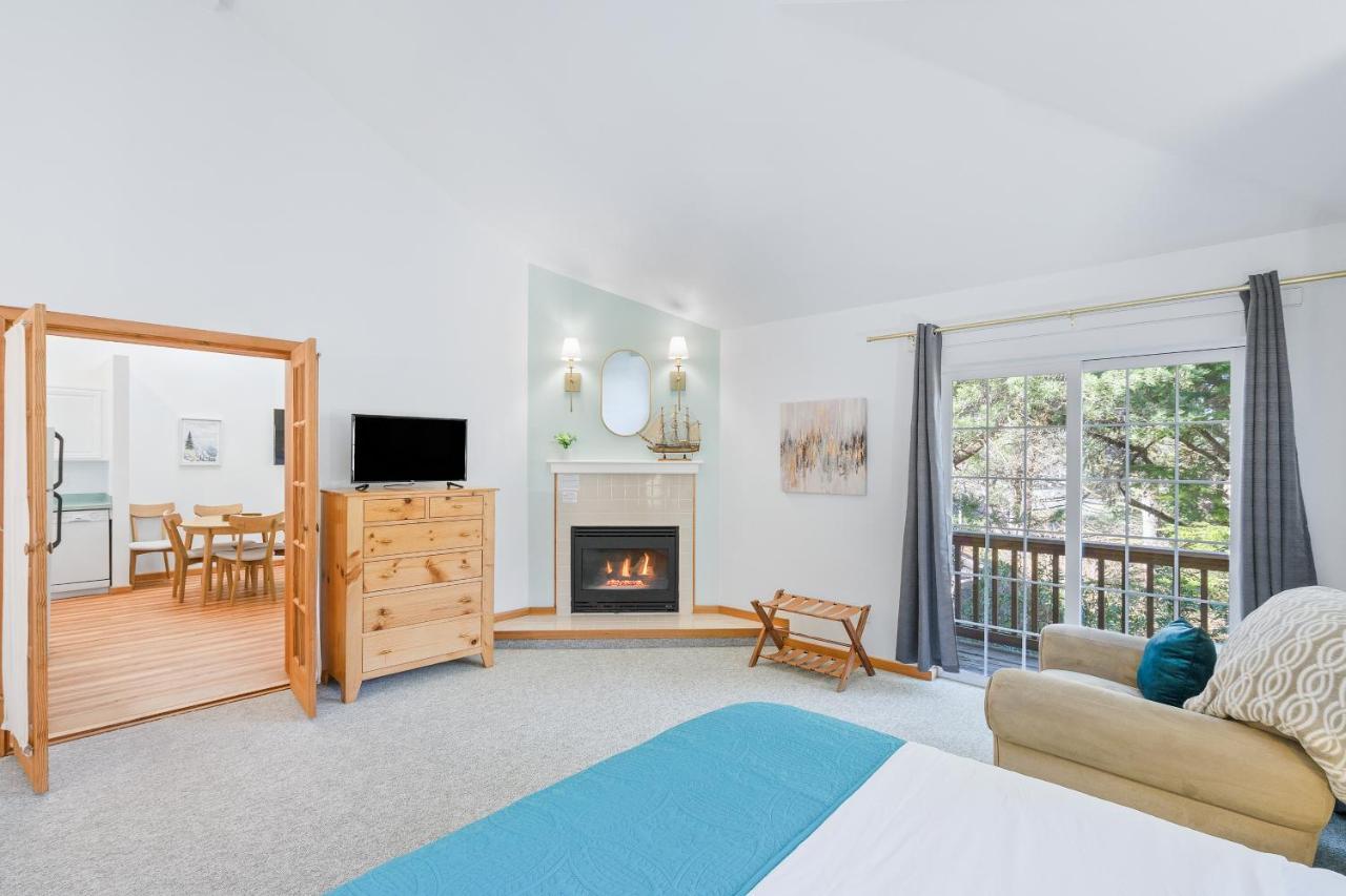Cannon Beach Vibes, Steps To The Beach,Wifi,3 Full Bedroom En Suites With 3 Fireplaces,Near Downtown Luaran gambar