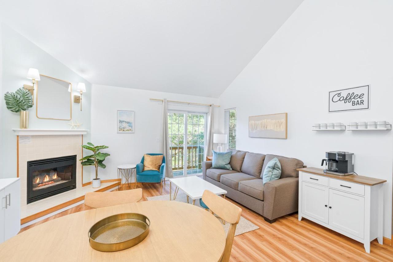 Cannon Beach Vibes, Steps To The Beach,Wifi,3 Full Bedroom En Suites With 3 Fireplaces,Near Downtown Luaran gambar